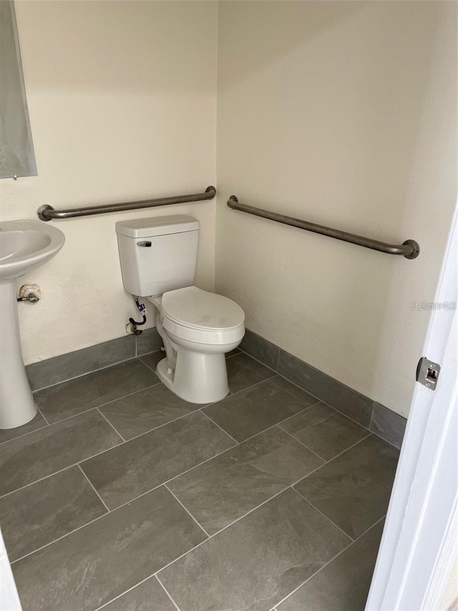 119 Tamiami Trl #g Property Photo 5