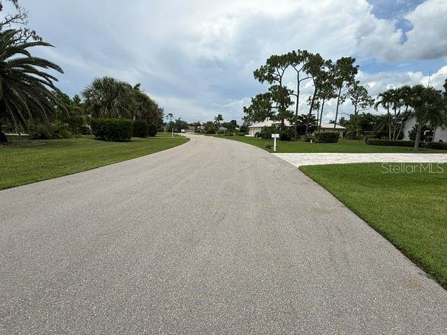 3030 Big Bend Cir Property Photo 10