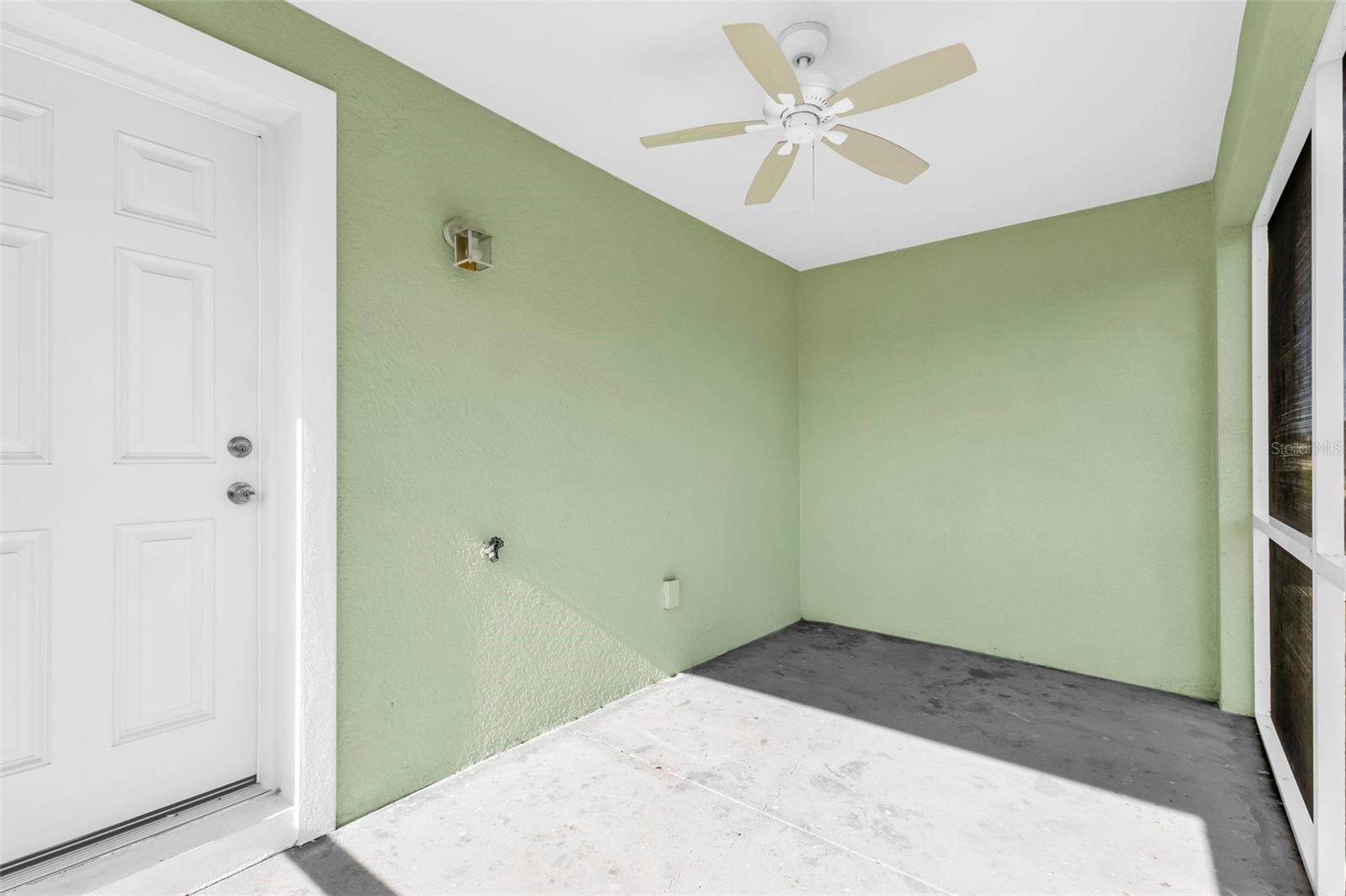 314 E Grace St Property Photo 18