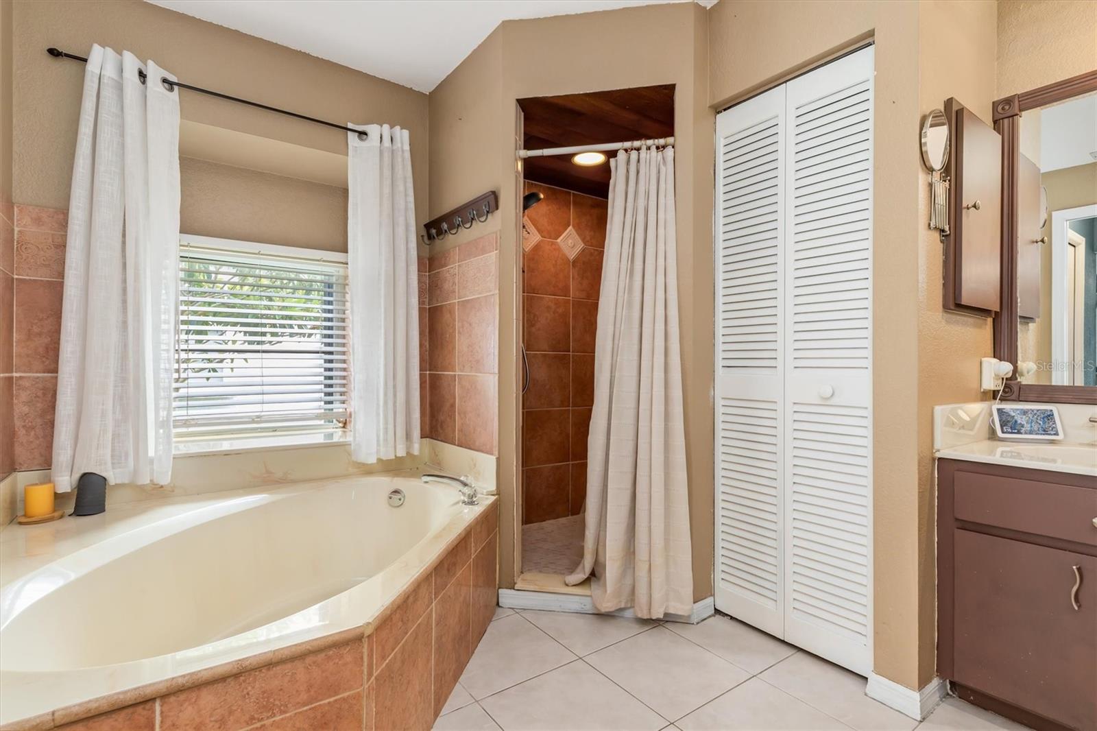 26550 Valparaiso Dr Property Photo 24