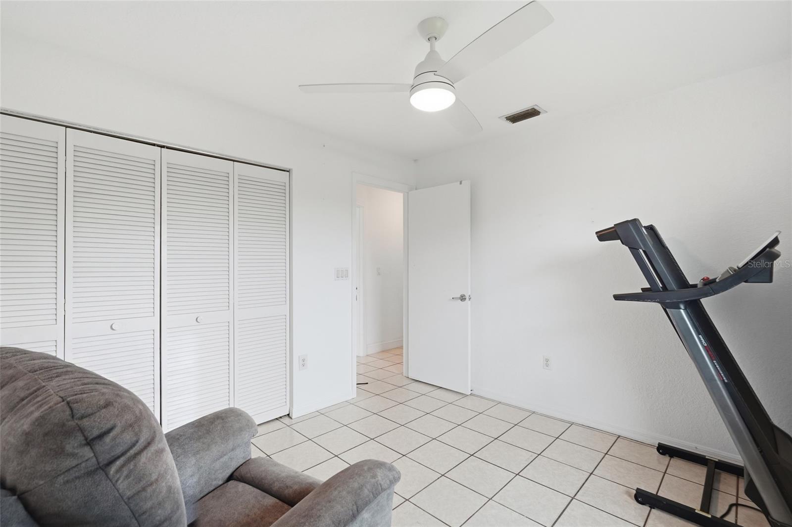 25449 Doredo Dr Property Photo 14