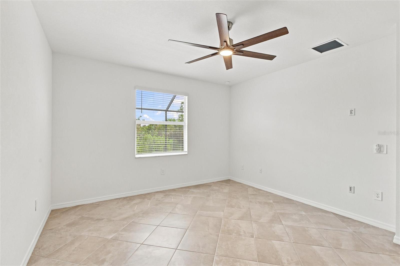 11296 Pinot Dr Property Photo 30