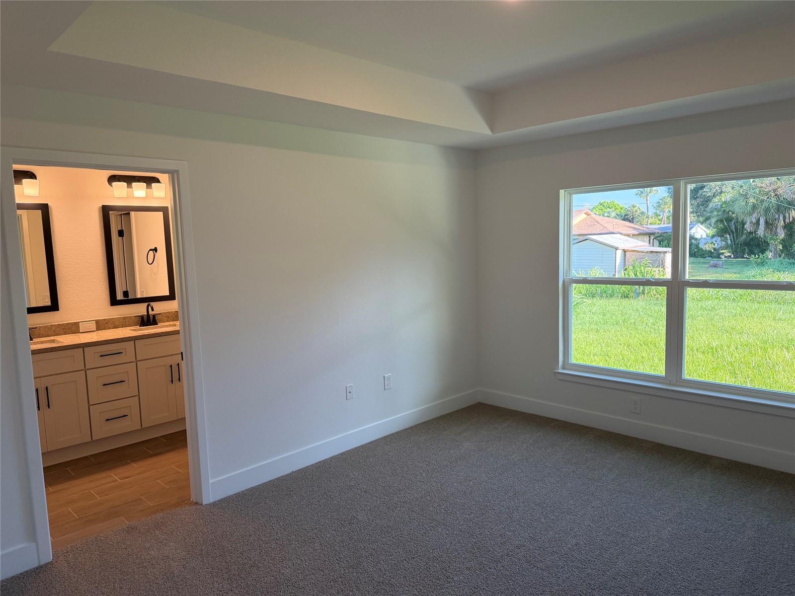 1252 Fleetwood Dr Property Photo 5
