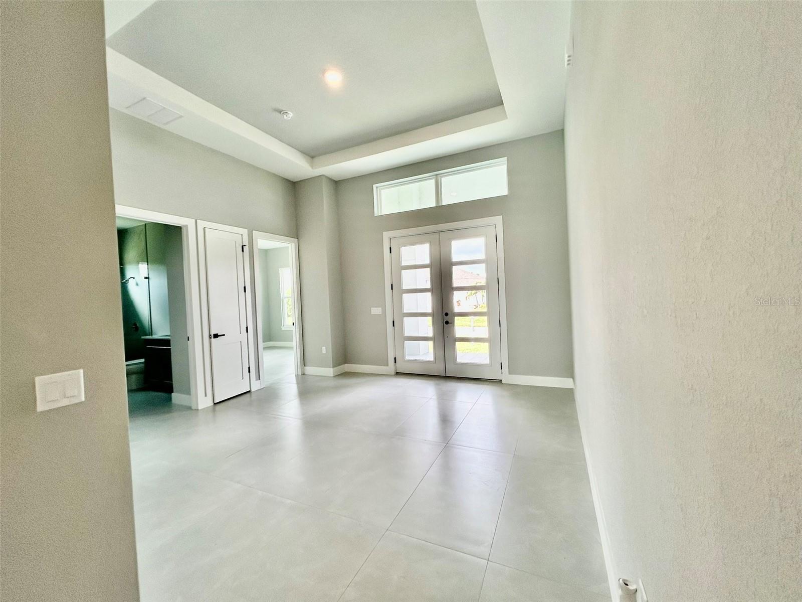 8147 Tracy Cir Property Photo 4