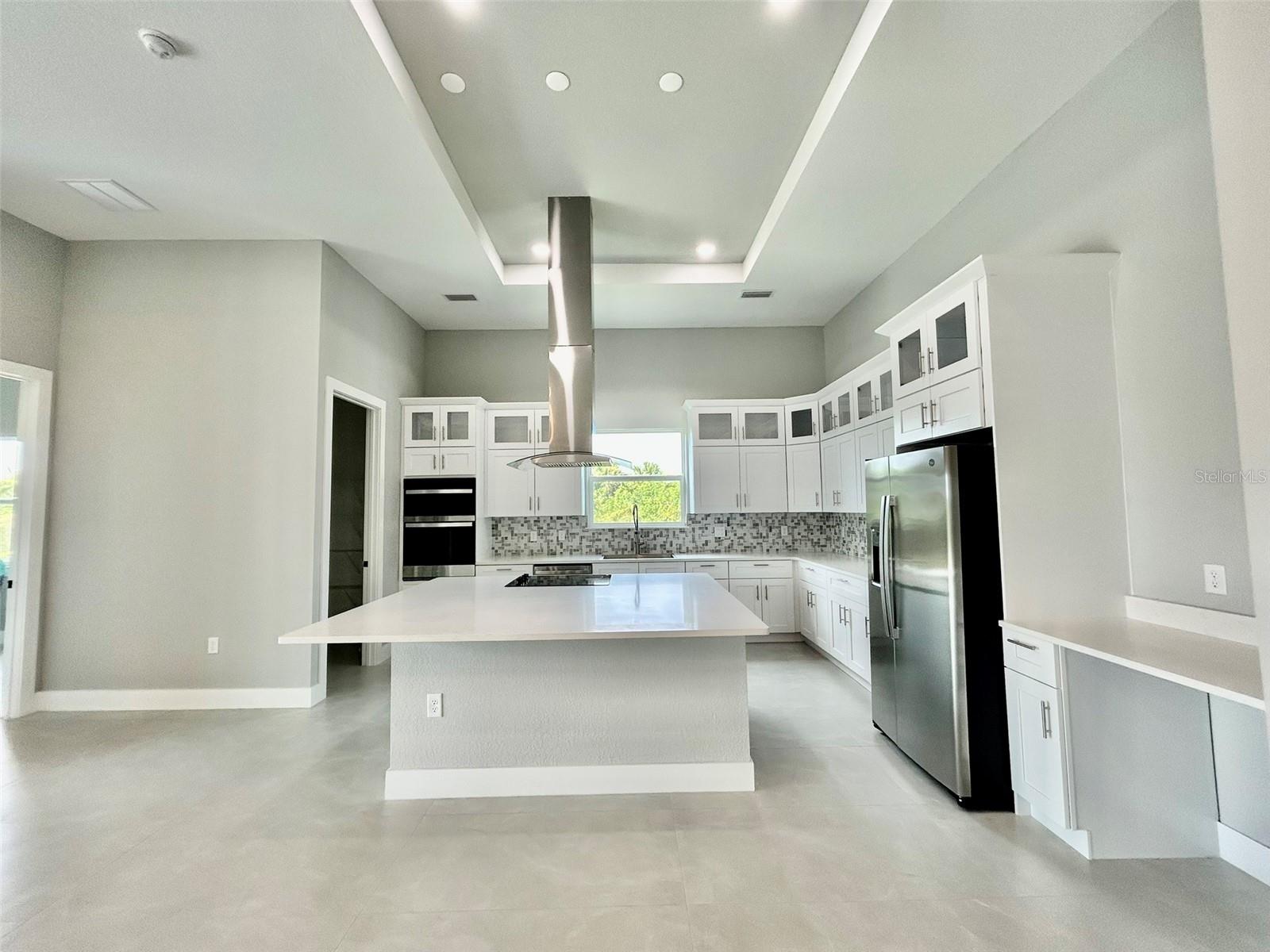 8147 Tracy Cir Property Photo 5