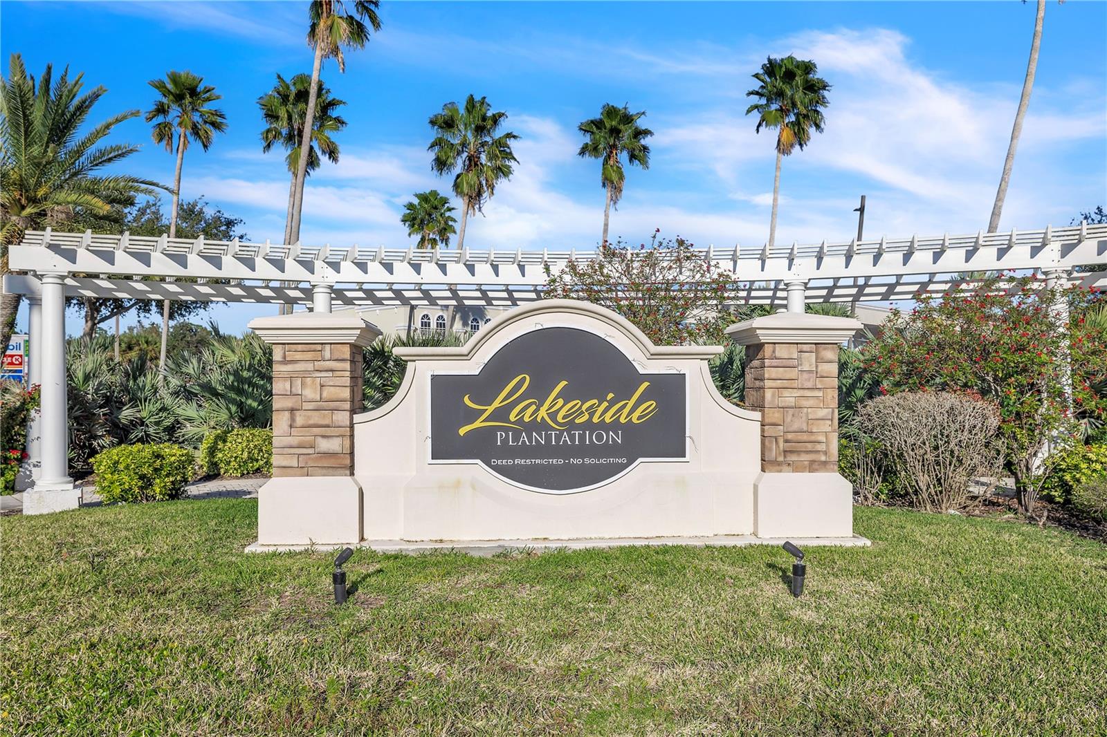 2345 Felicity Pl Property Photo 44