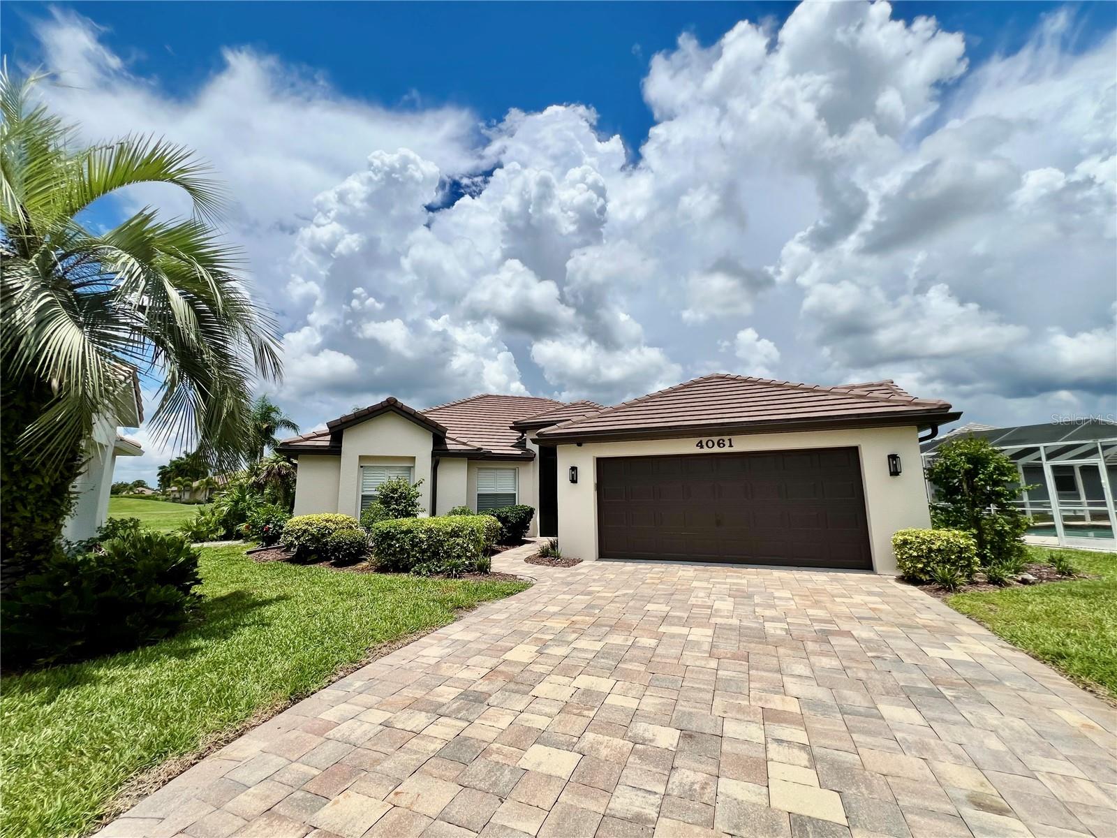 4061 King Tarpon Dr Property Photo 2