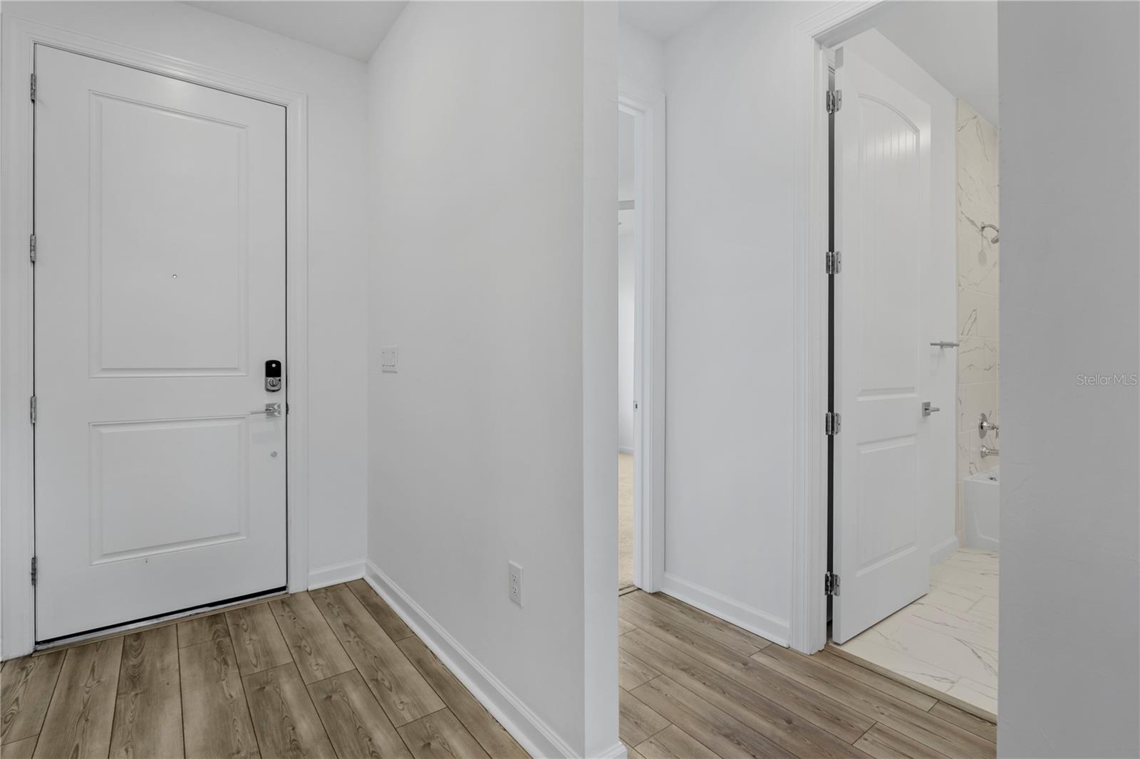 42530 Atlas Dr Property Photo 5