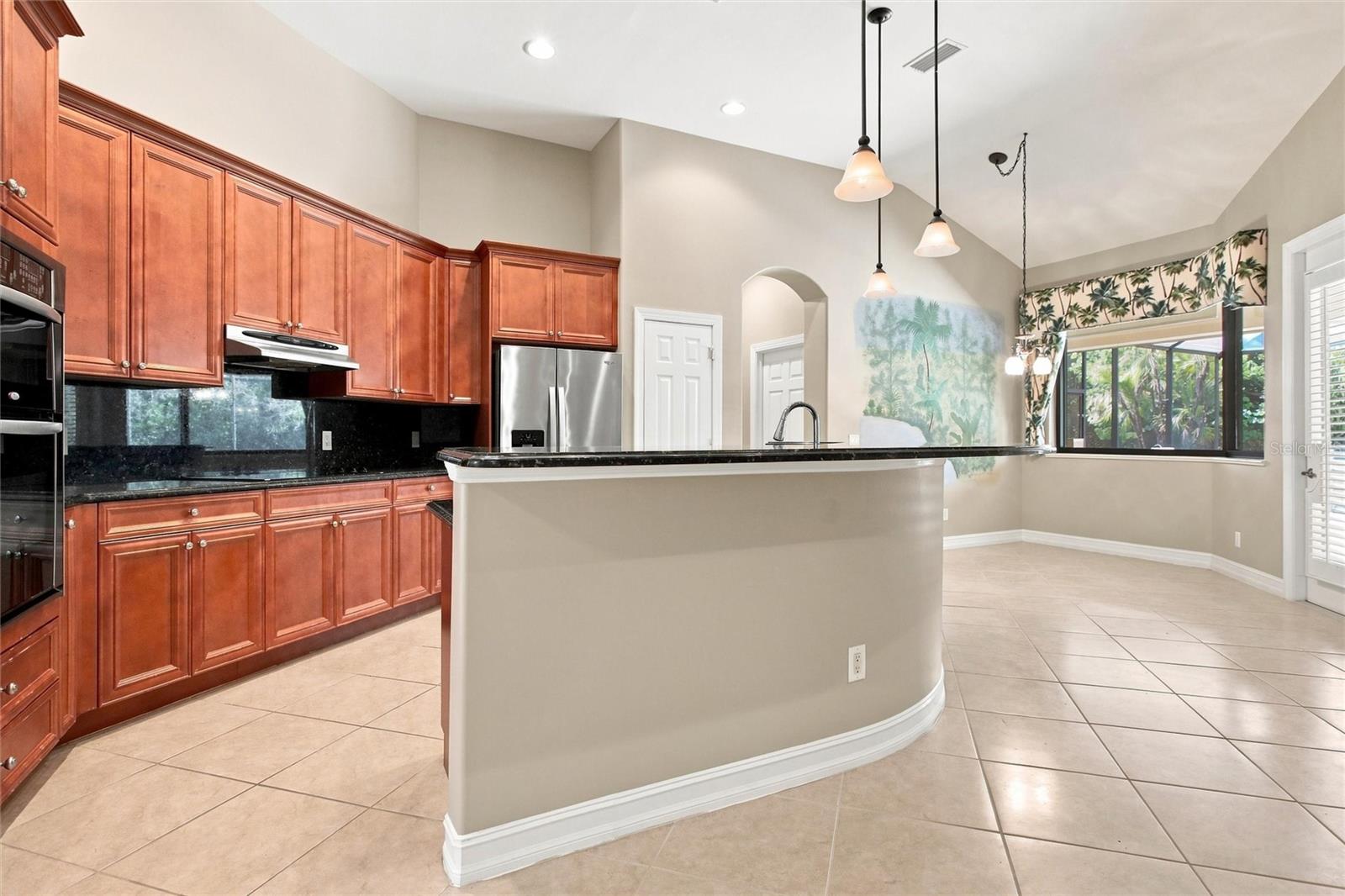 9295 Trieste Dr Property Photo 24