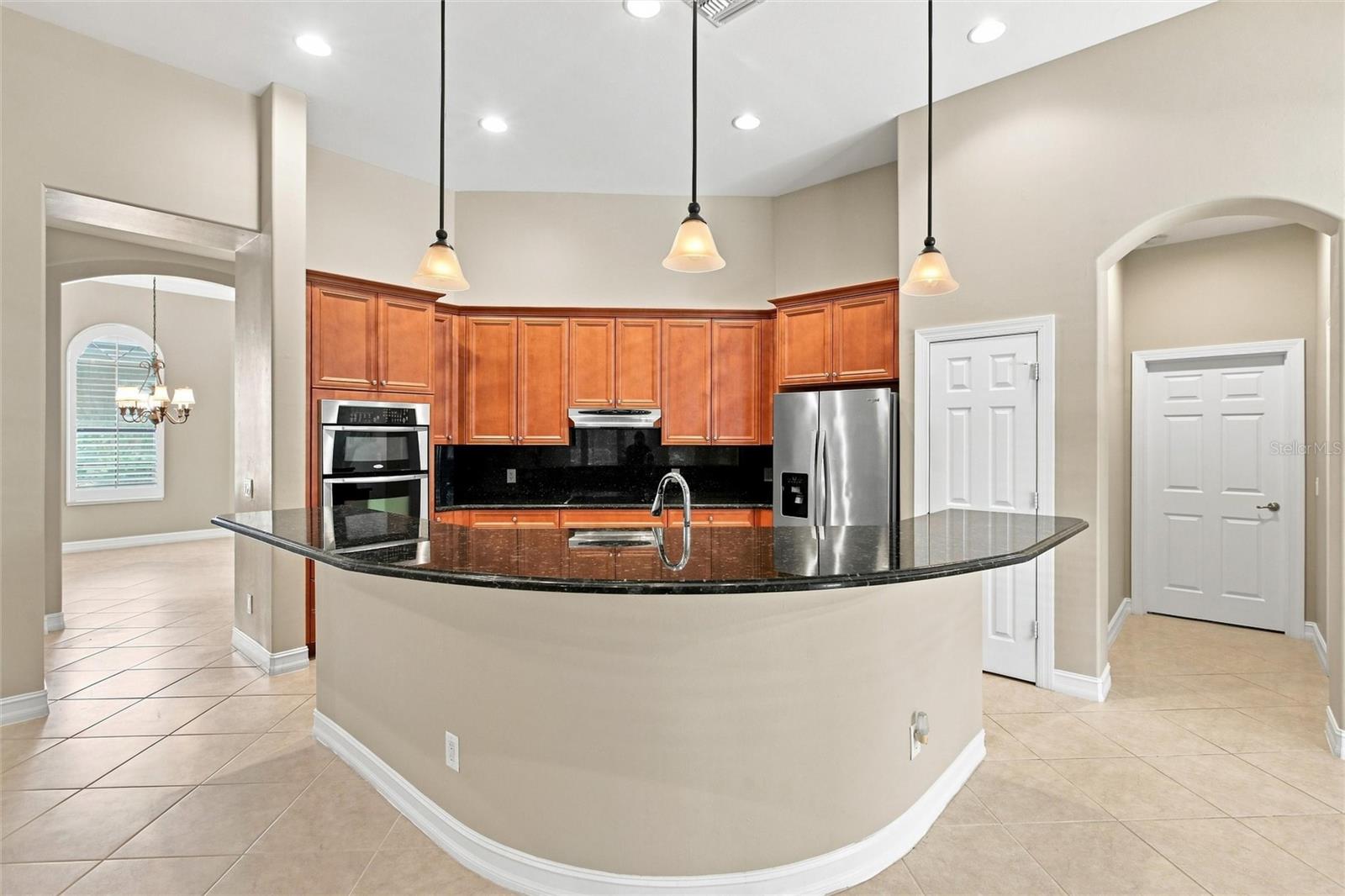 9295 Trieste Dr Property Photo 25