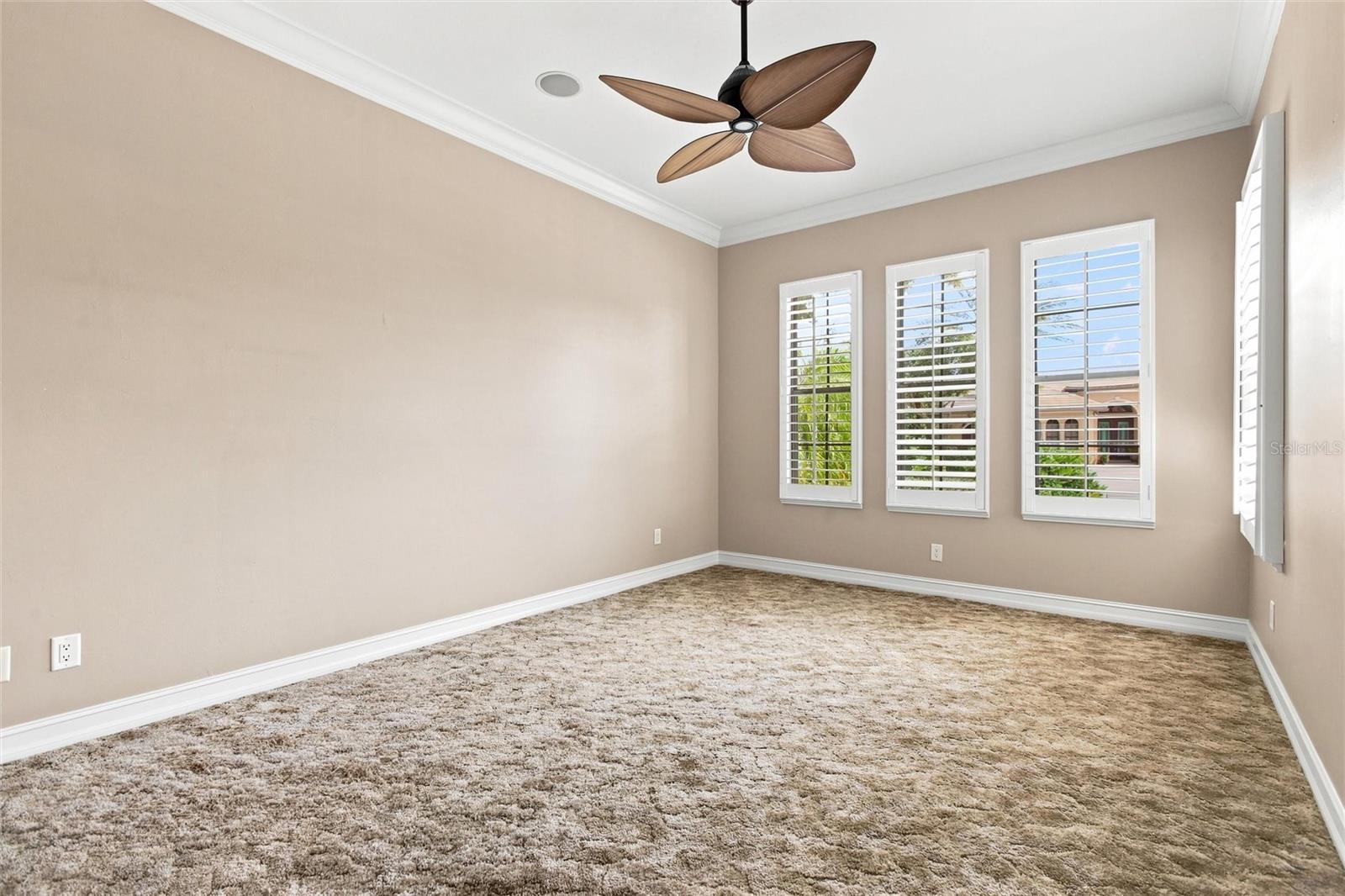 9295 Trieste Dr Property Photo 39
