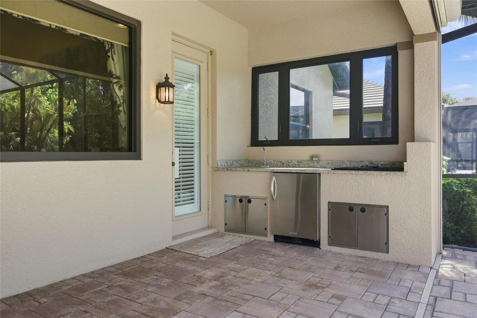 9295 Trieste Dr Property Photo 59