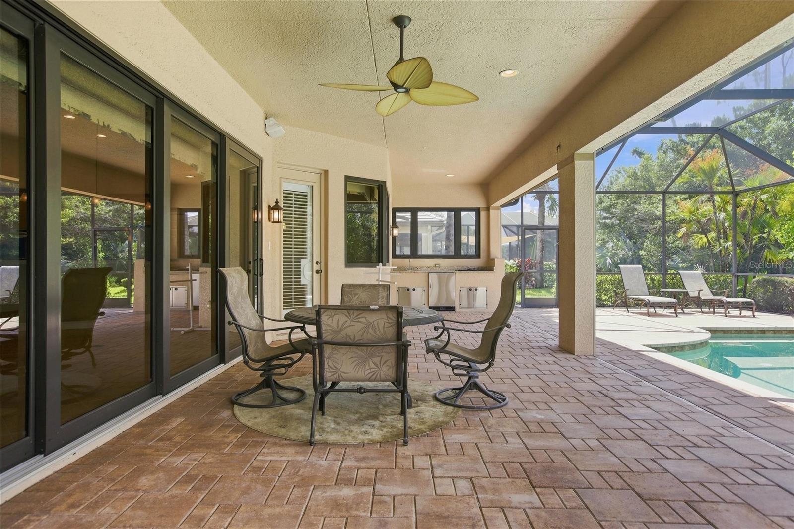 9295 Trieste Dr Property Photo 62
