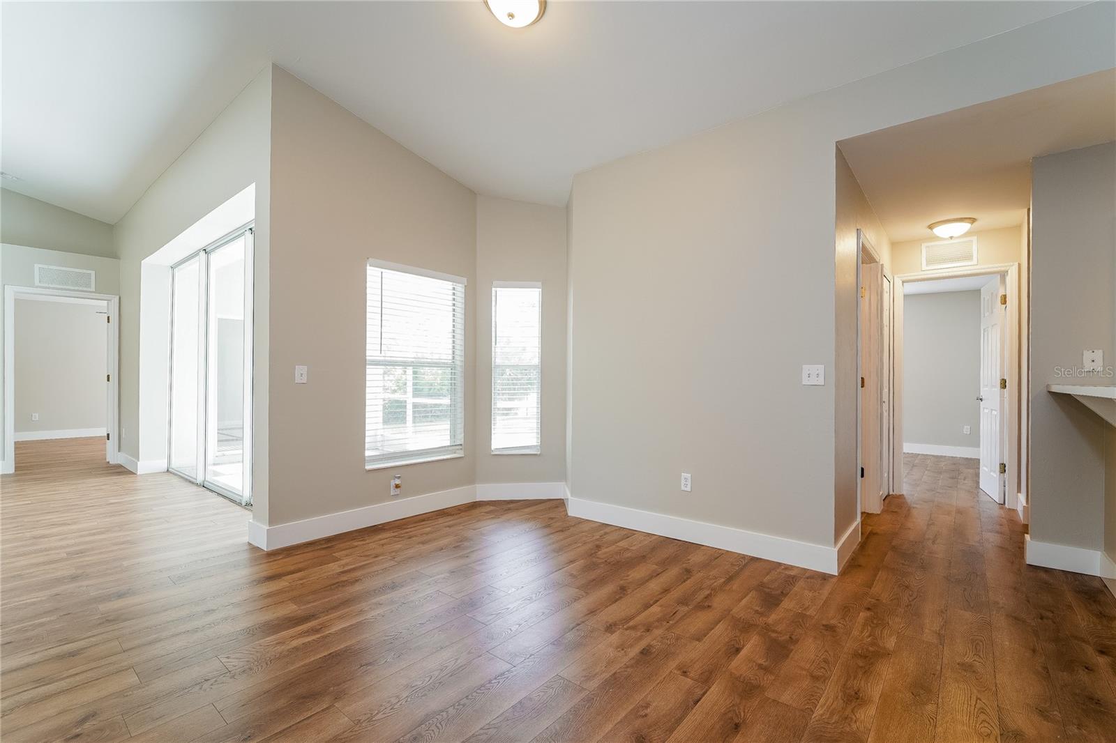 1743 Hazelton Ave Property Photo 5