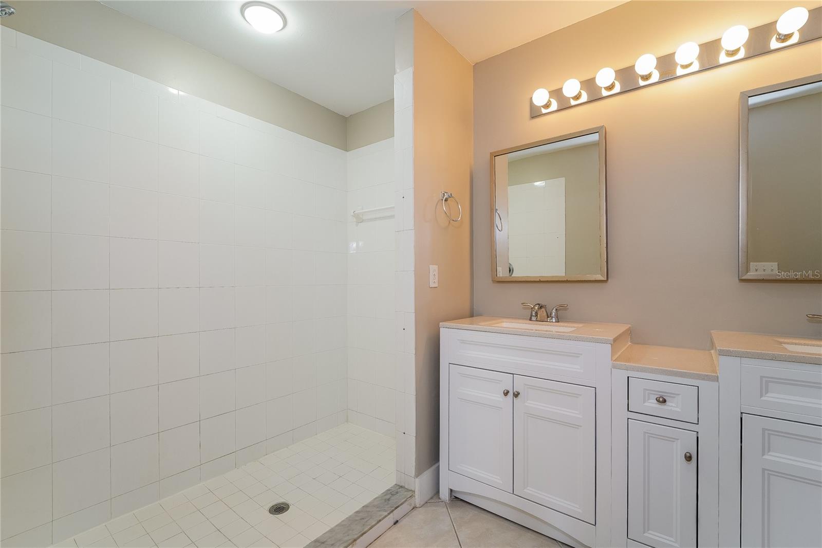 1743 Hazelton Ave Property Photo 9