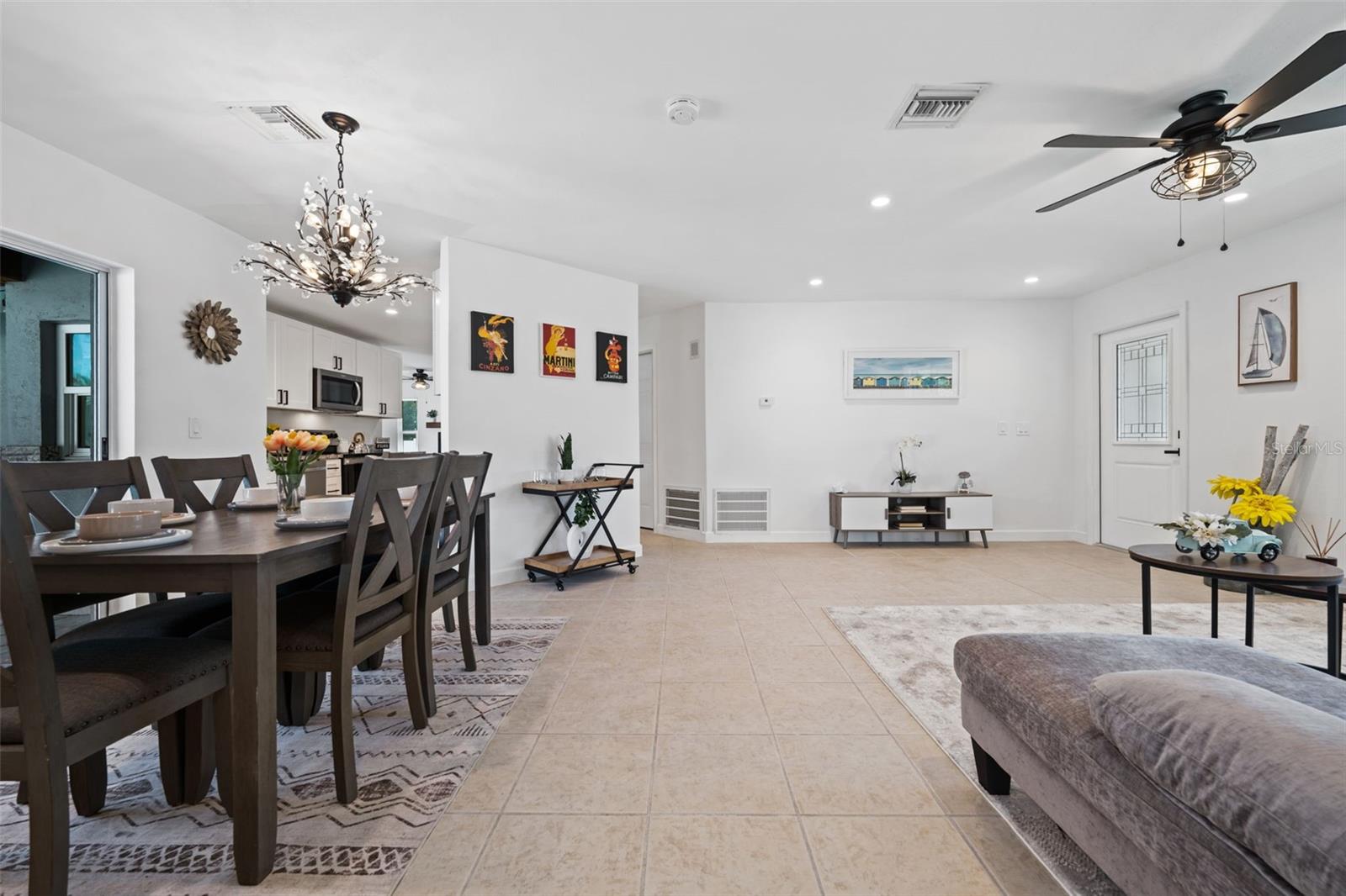 6060 Macbeth Ln Property Photo 7