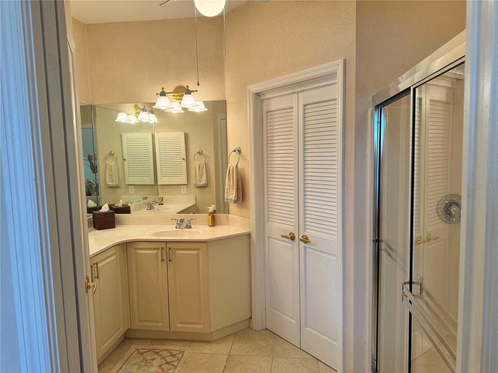 2427 Magnolia Cir Property Photo 29