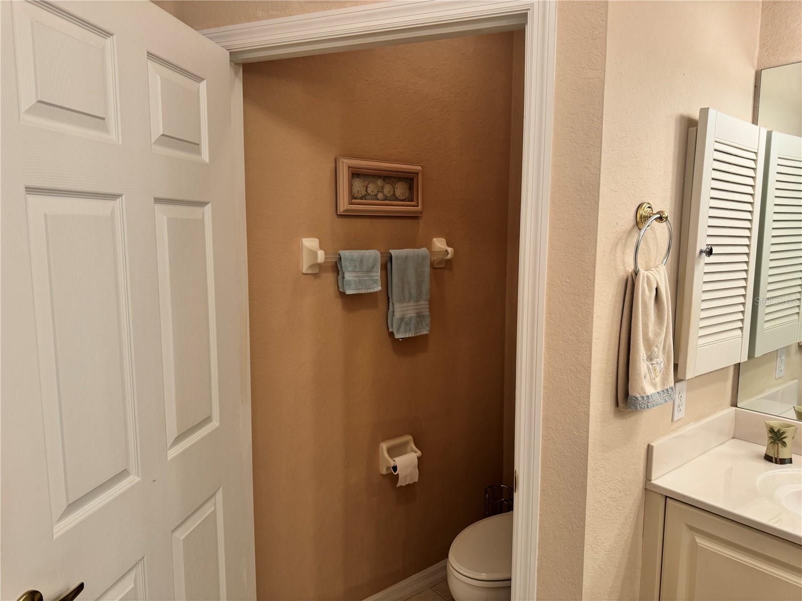 2427 Magnolia Cir Property Photo 32