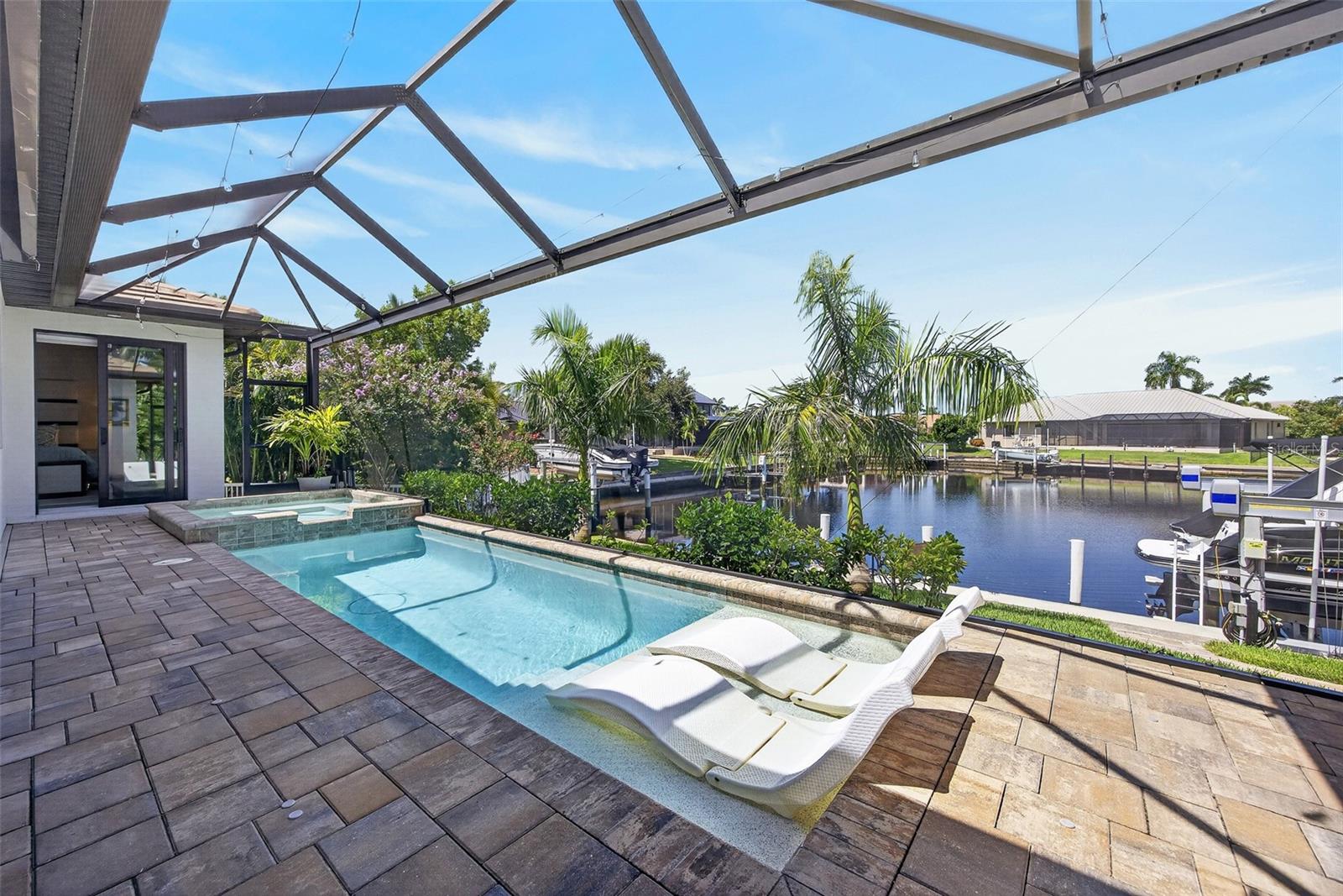 1737 Casey Key Dr Property Photo 3