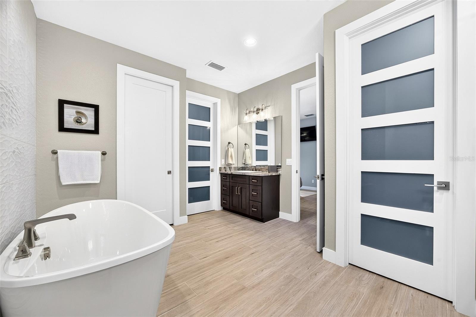 1737 Casey Key Dr Property Photo 21