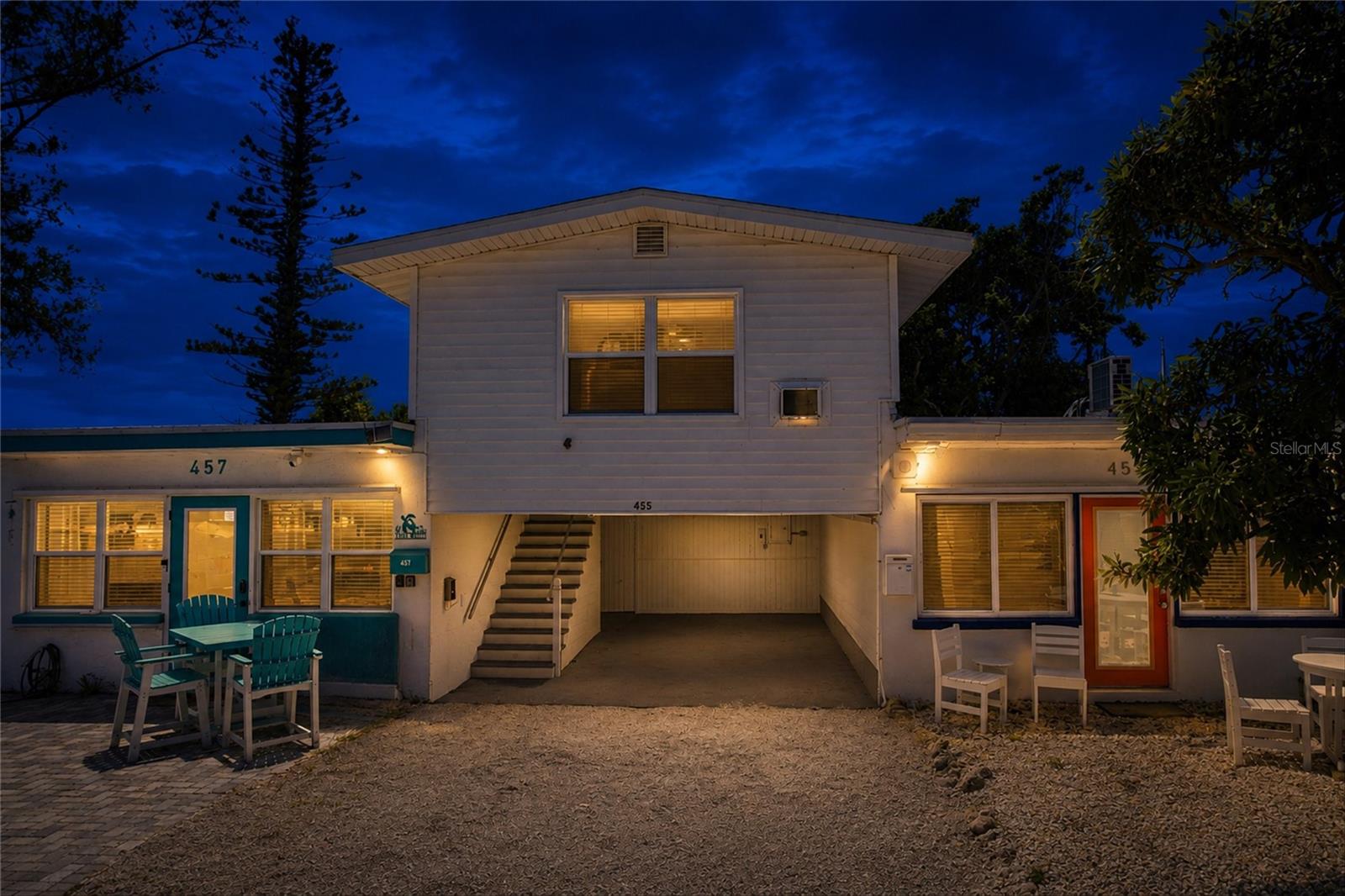 455 62ND ST Property Photo 1