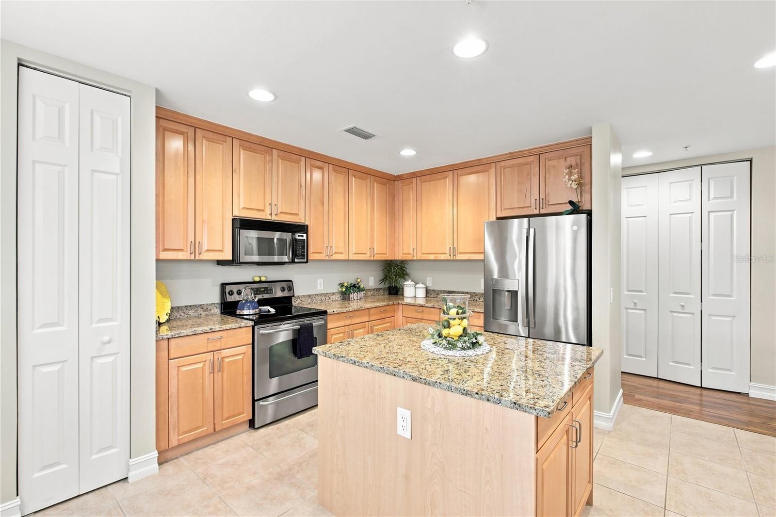 87 Vivante Blvd #206 Property Photo 9