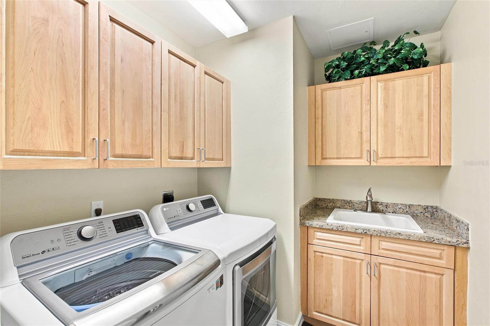 87 Vivante Blvd #206 Property Photo 38