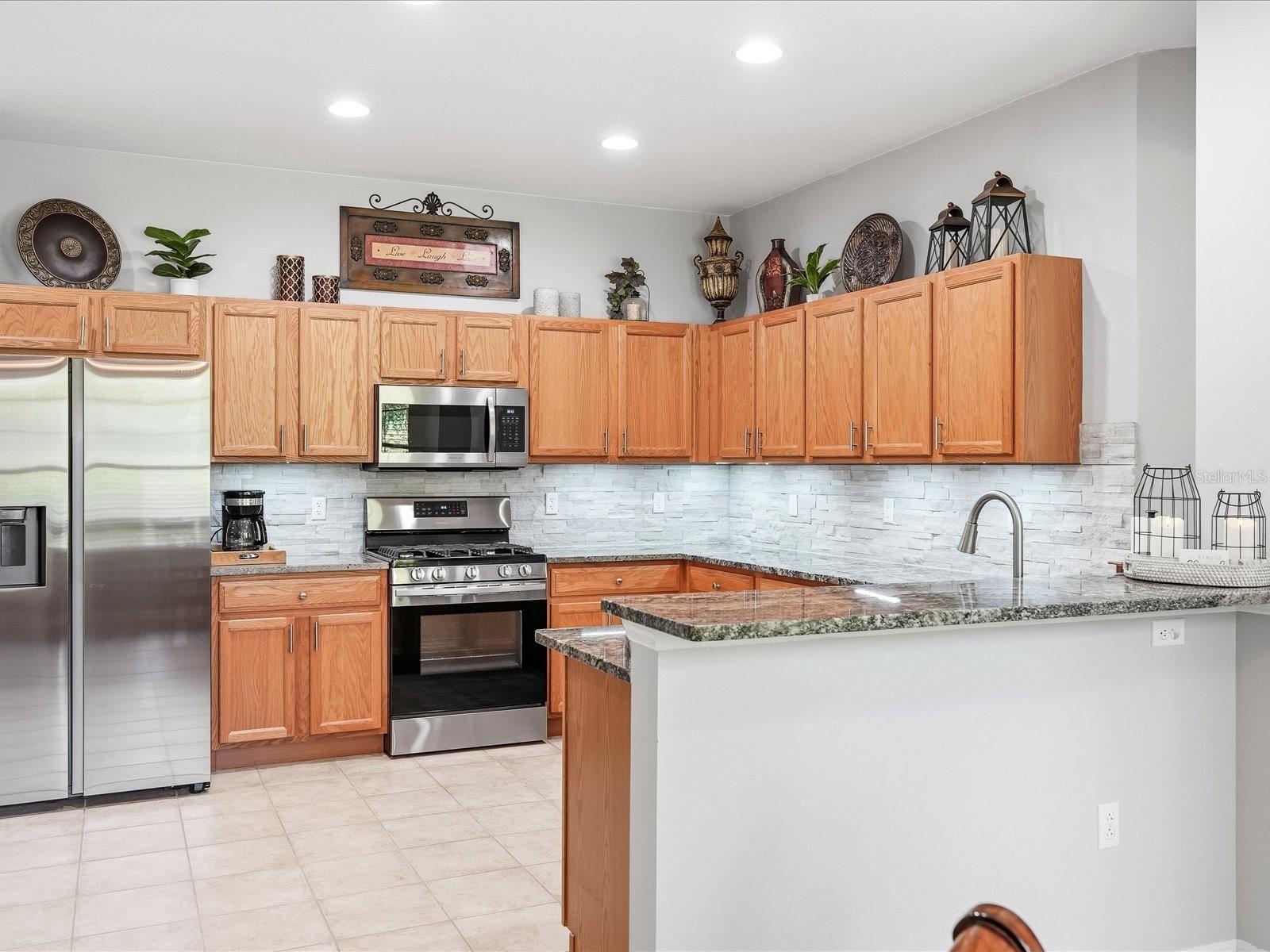 4693 Whispering Oaks Dr Property Photo 17