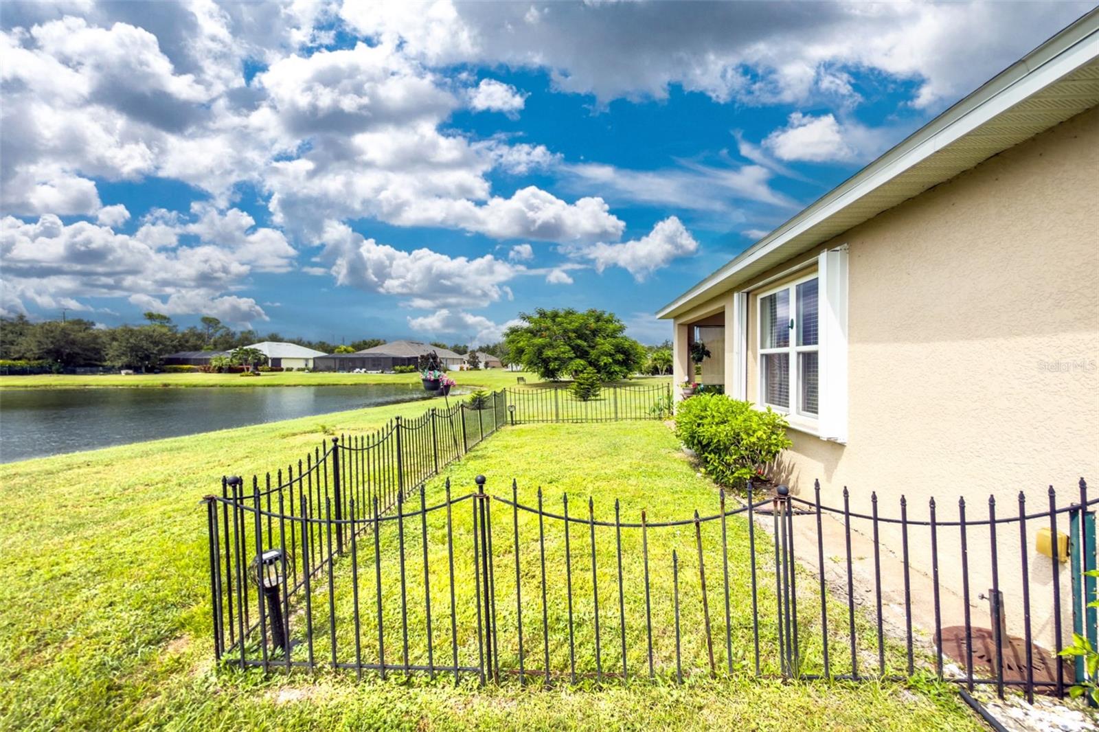 25033 Lalique Pl Property Photo 29