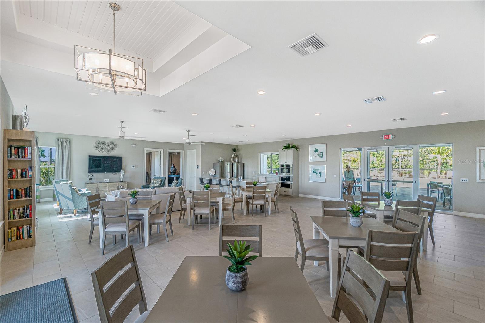 25033 Lalique Pl Property Photo 38