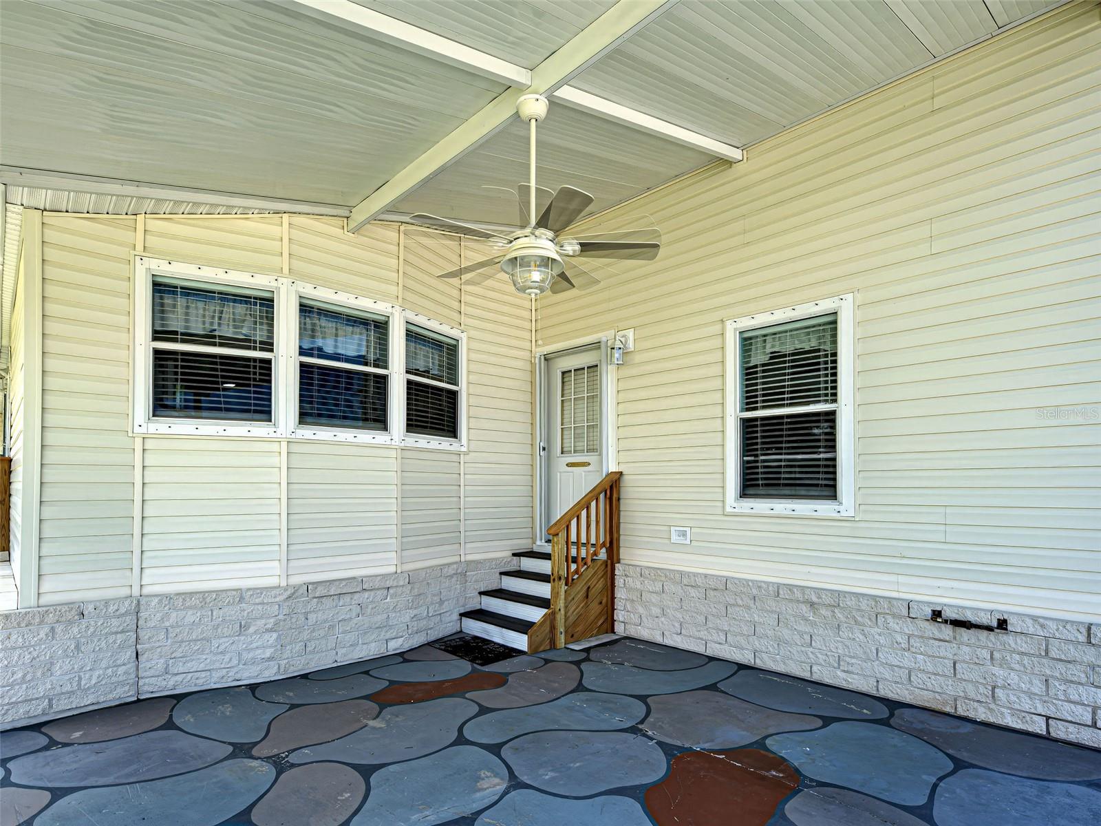 6562 Hikina Dr Property Photo 2