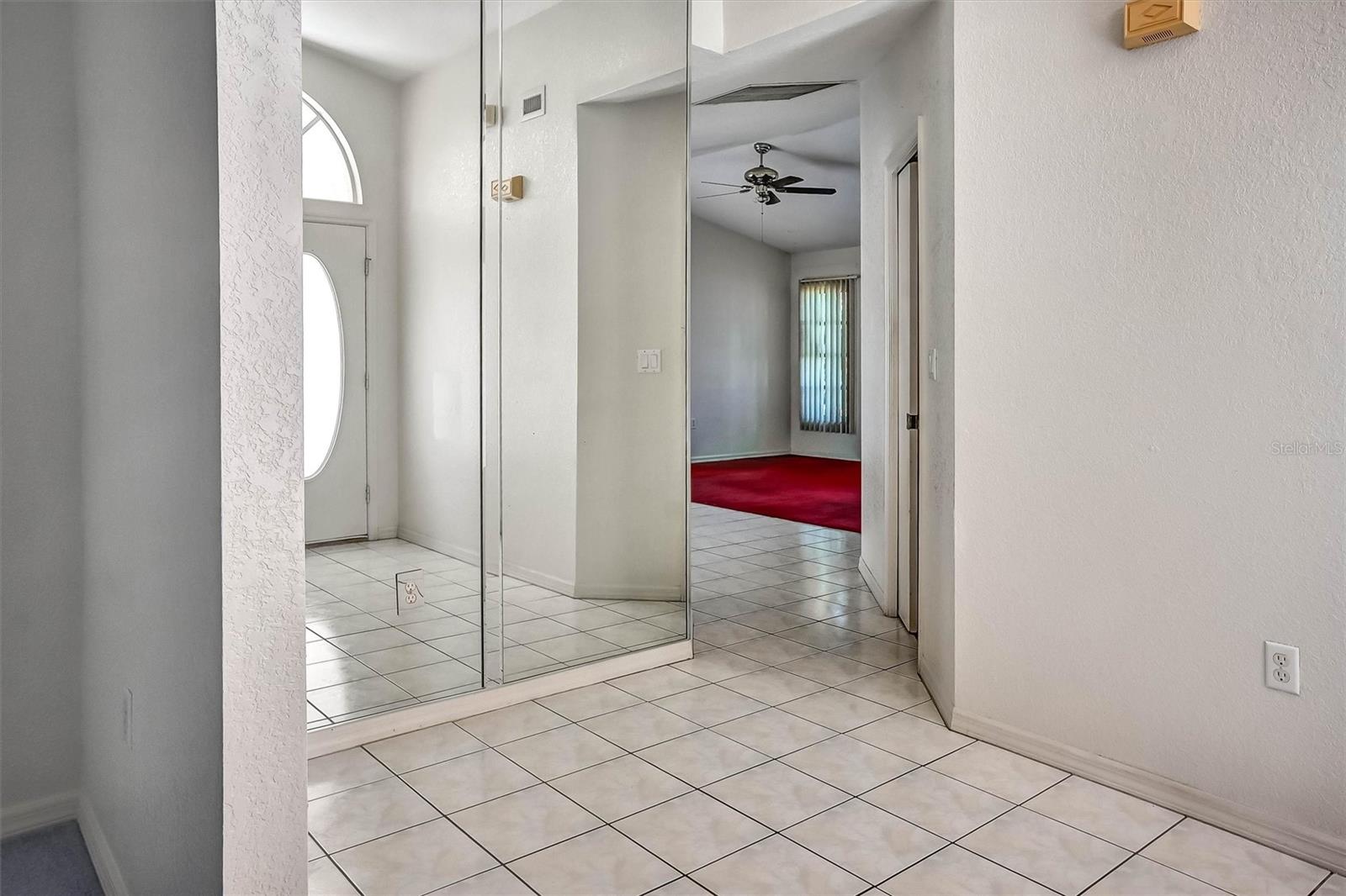 23174 Ranger Ave Property Photo 5