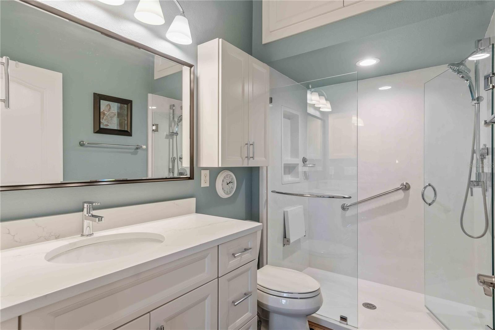 1001 Topelis Dr Property Photo 37