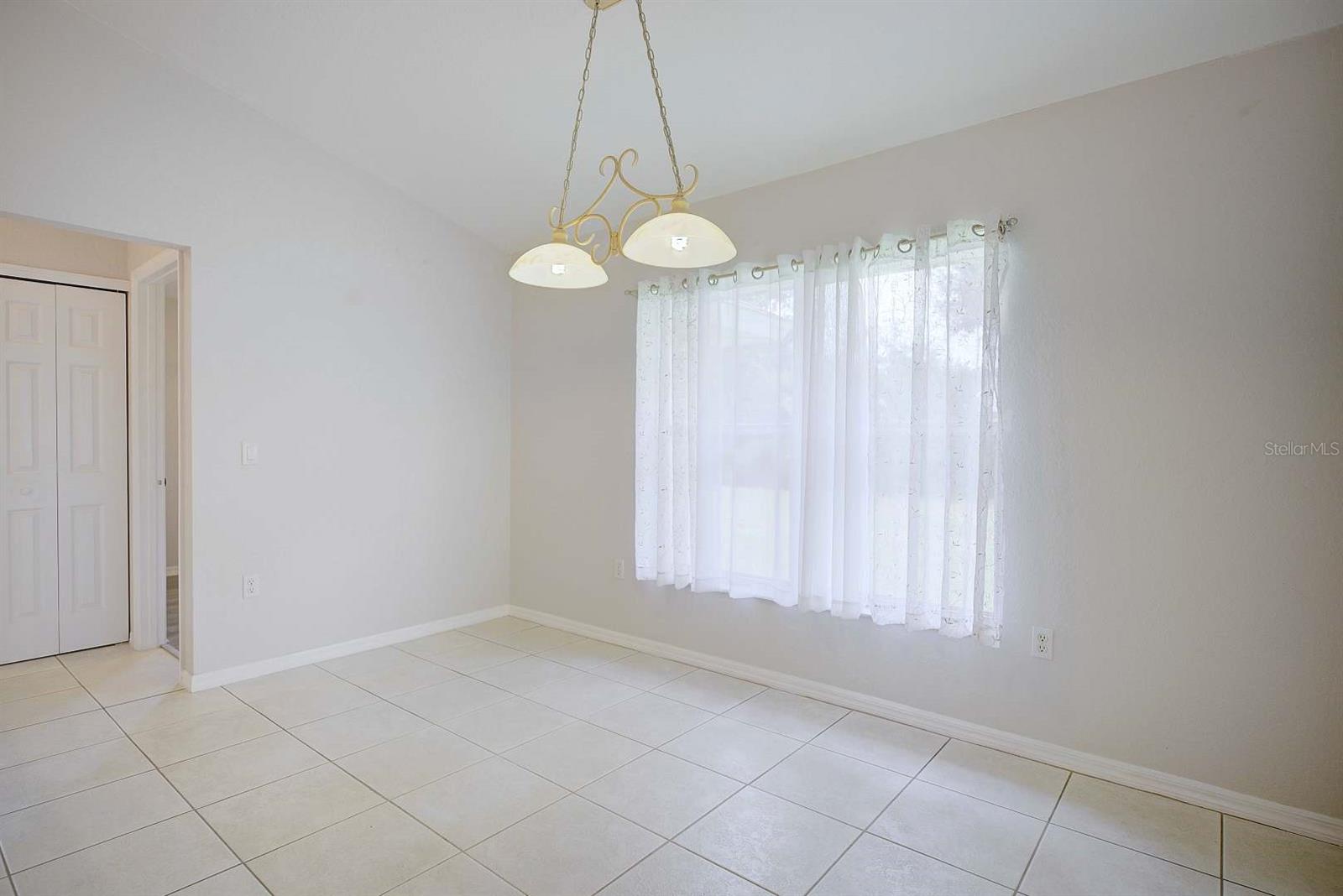 4253 Cremona Dr Property Photo 12