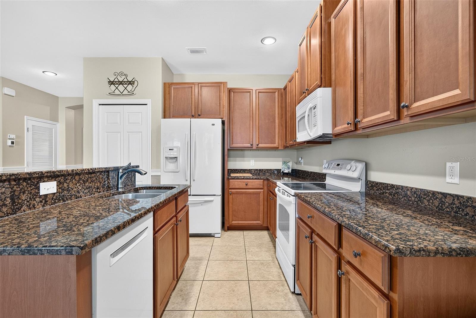 24803 Rio Villa Lakes Cir Property Photo 14