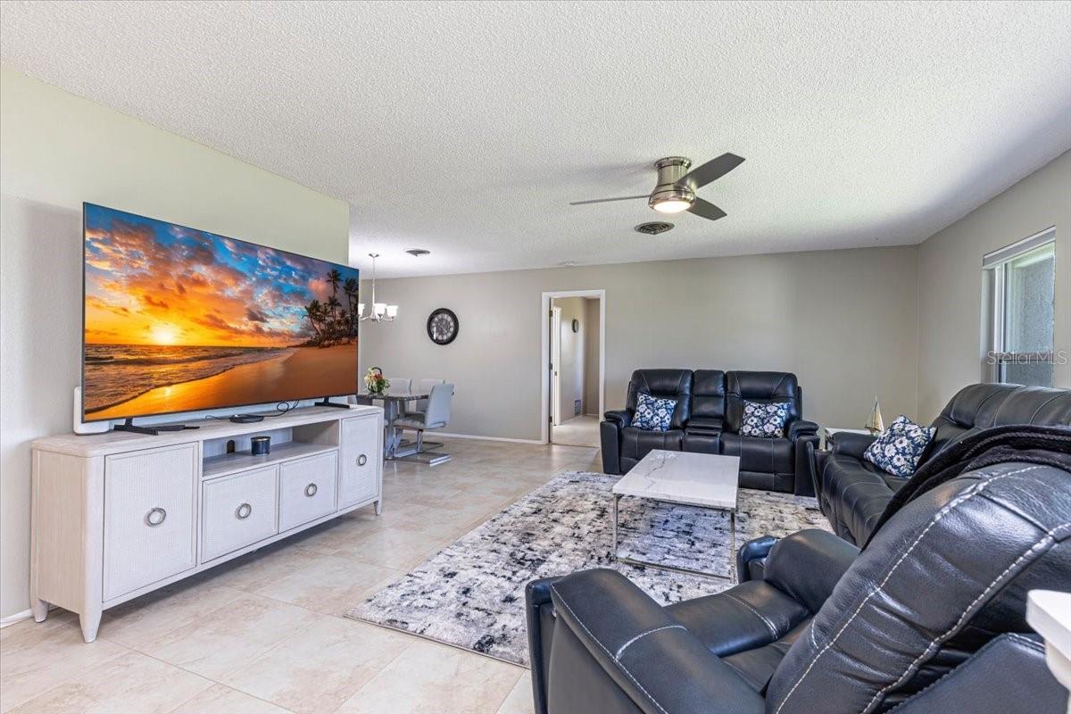 1234 Pinebrook Way Property Photo 7