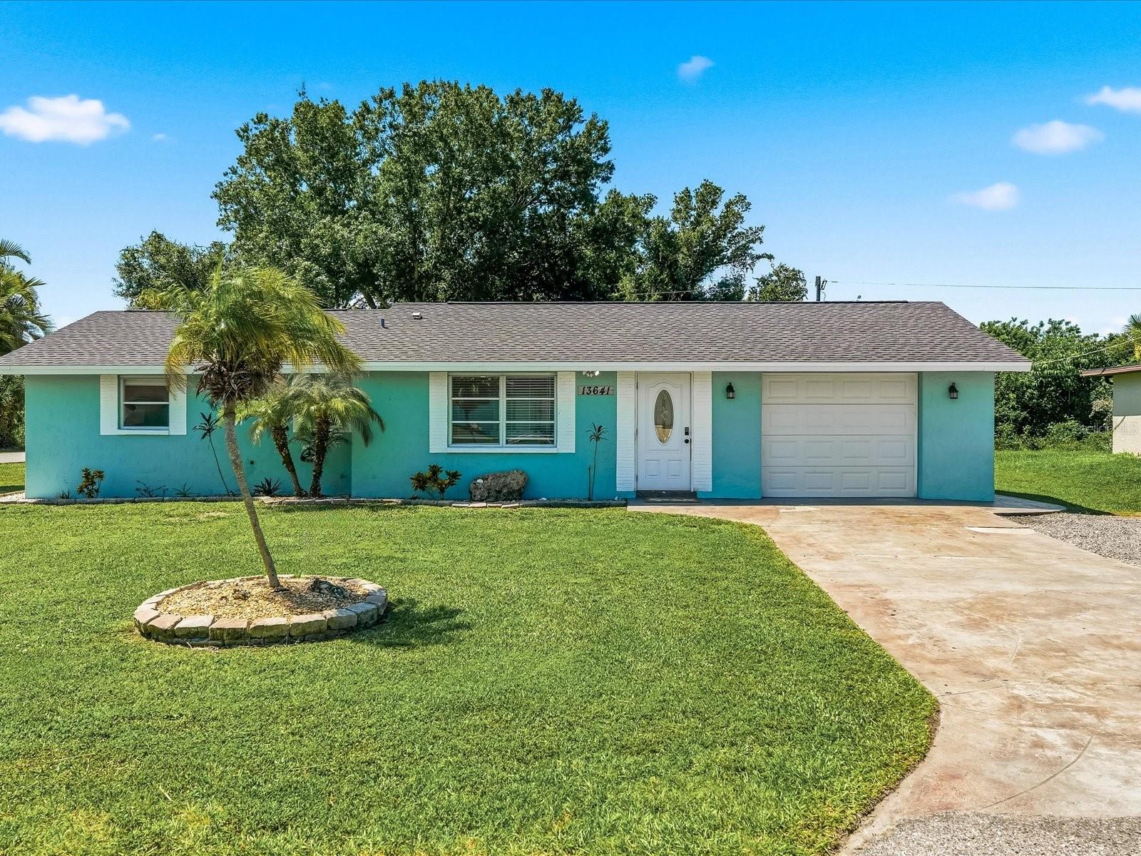 13641 DRYSDALE AVE Property Photo 1