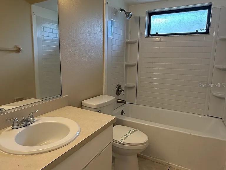 1685 Shadow Ln Property Photo 5