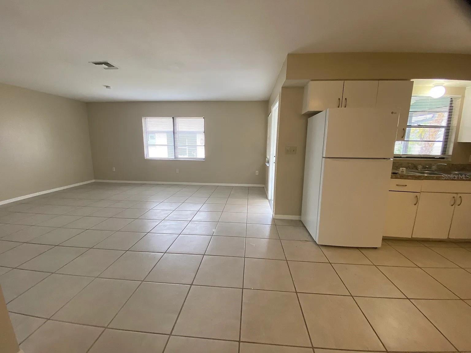 1685 Shadow Ln Property Photo 7