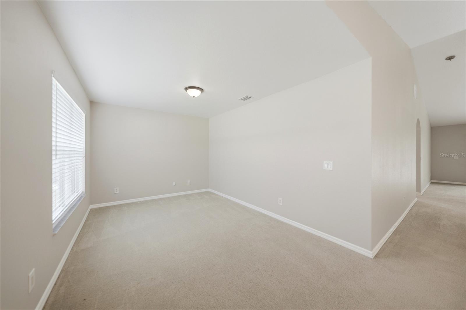 1516 Westover St Property Photo 6