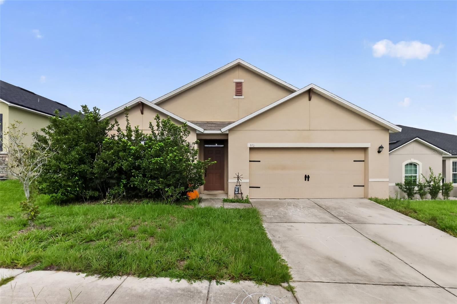 160 BELLA DR