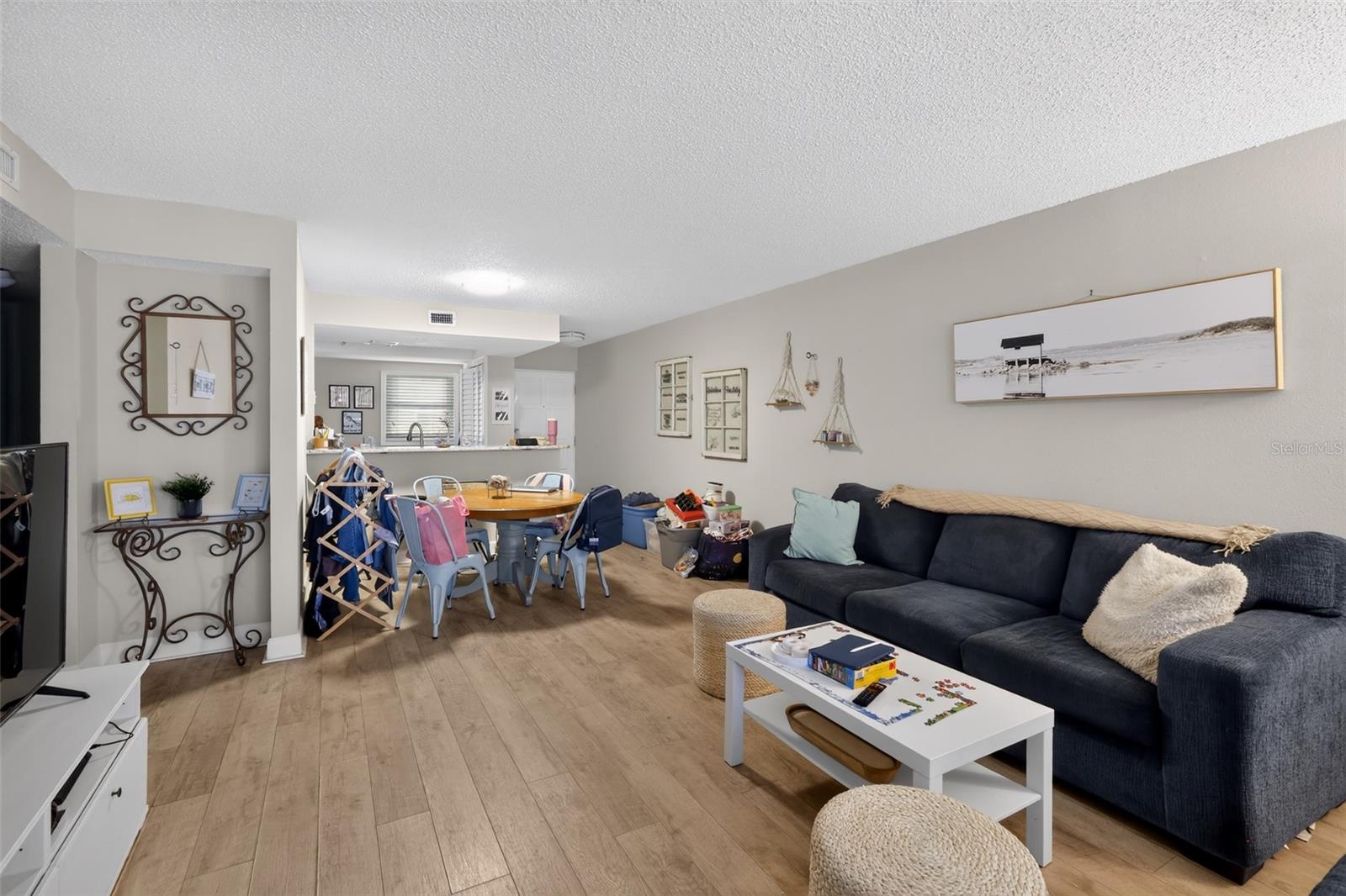 2650 Countryside Blvd #b104 Property Photo 4