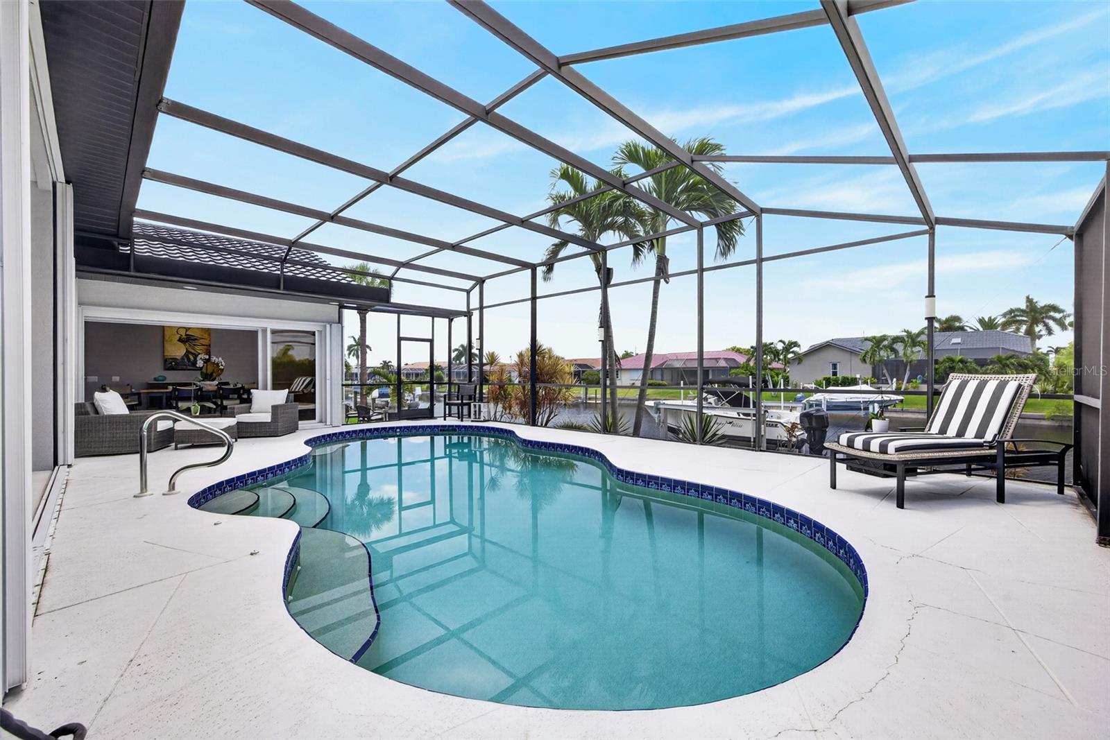 1552 Aqui Esta Dr Property Photo 2
