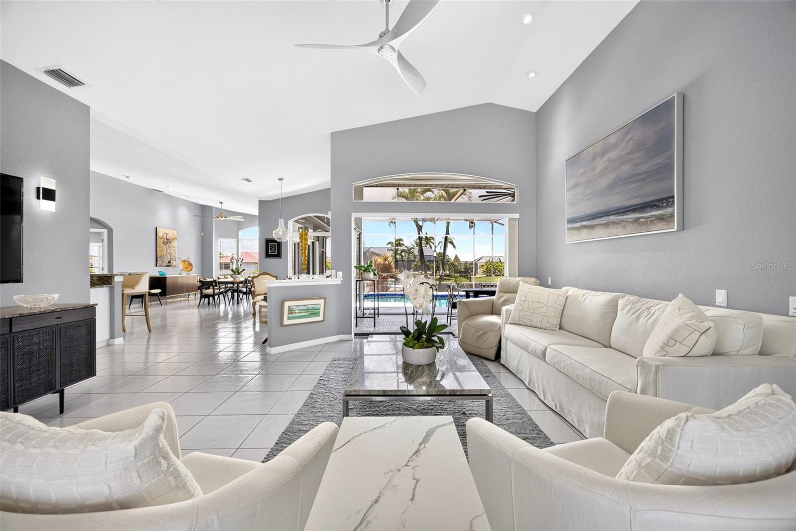 1552 Aqui Esta Dr Property Photo 6
