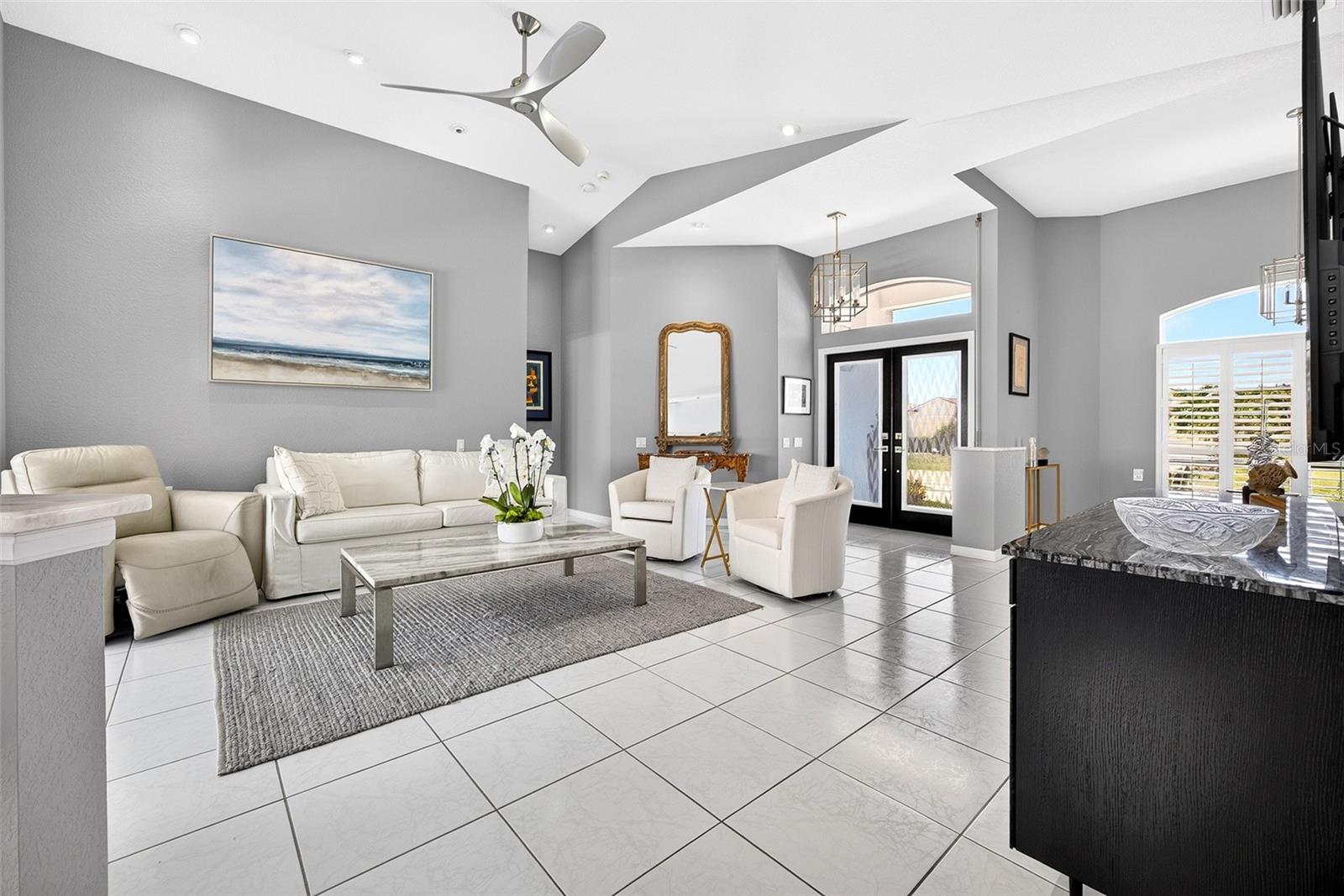 1552 Aqui Esta Dr Property Photo 8