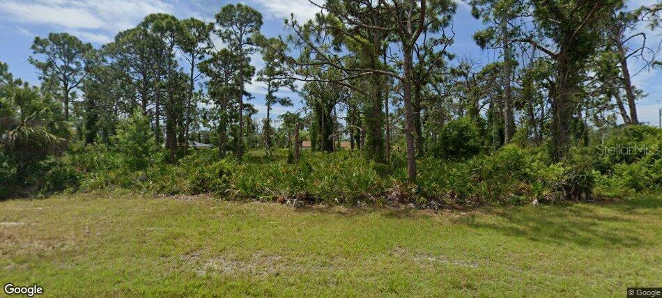 103 Glades Dr Property Photo 1
