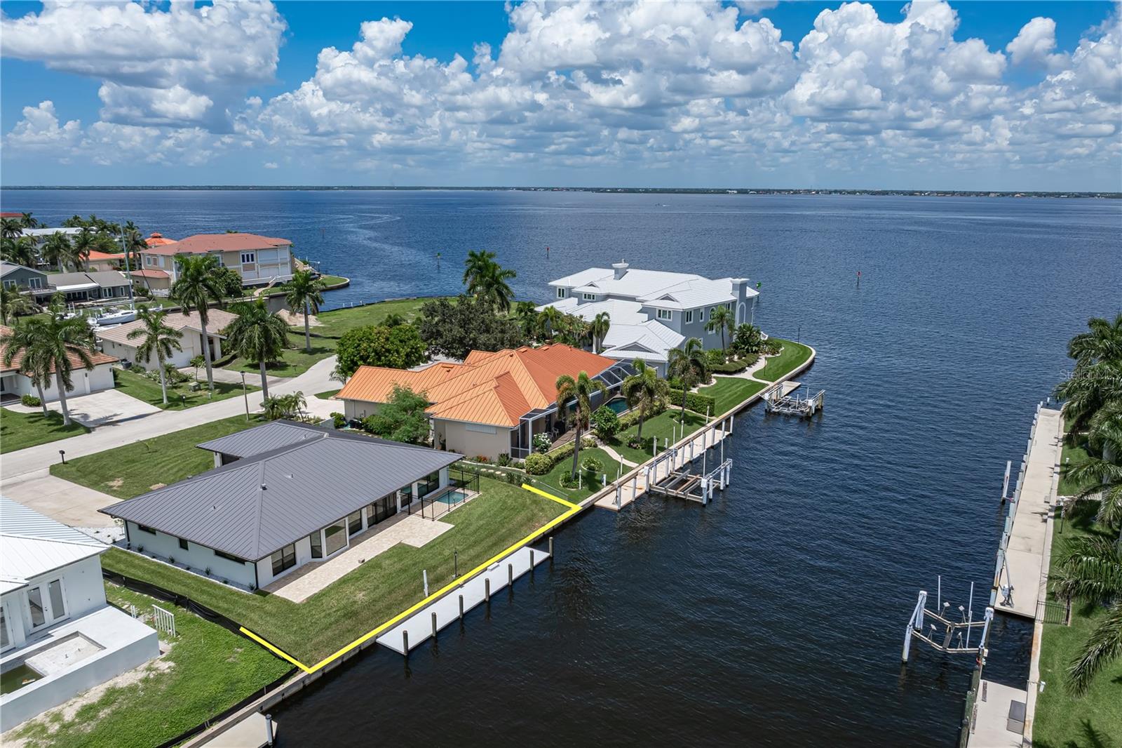 12 Sabal Dr Property Photo 4