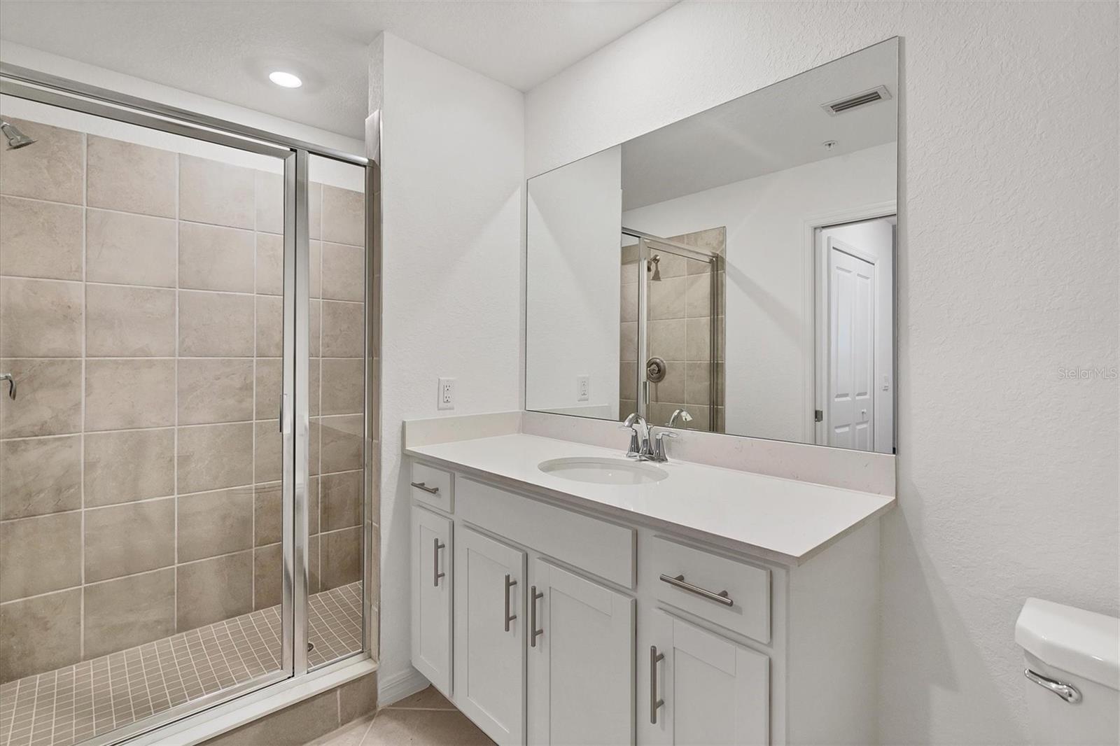 14161 Heritage Landing Blvd #1123 Property Photo 20