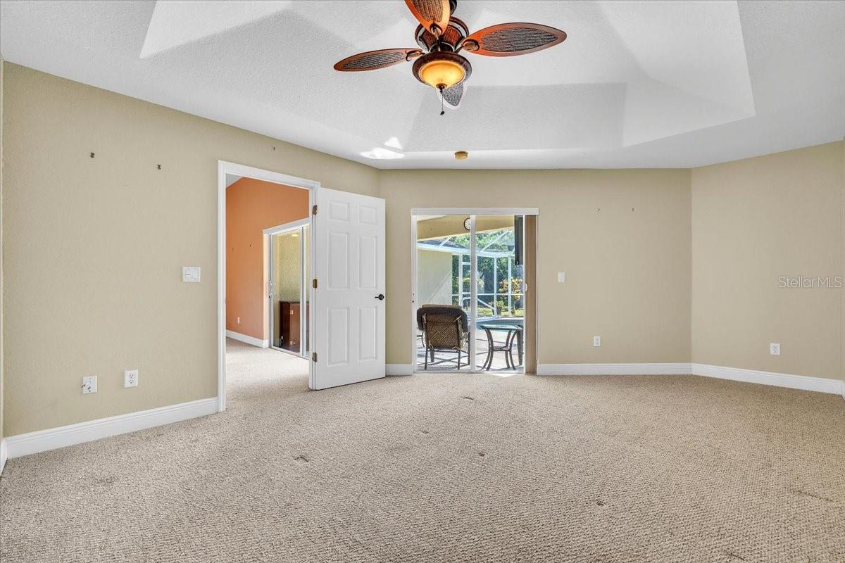 142 Australian Dr Property Photo 15