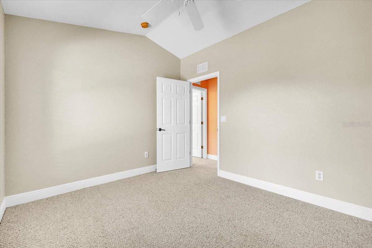 142 Australian Dr Property Photo 21